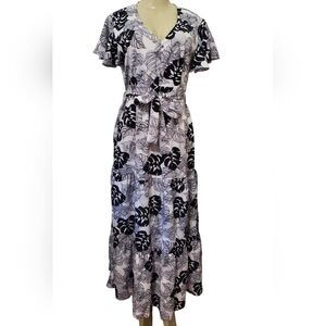 Elegant Black and White Leaf Print Midi Dress